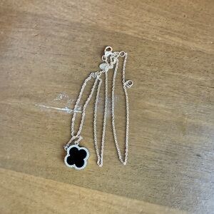 Elegant gold and Black Clover Pendant Necklace